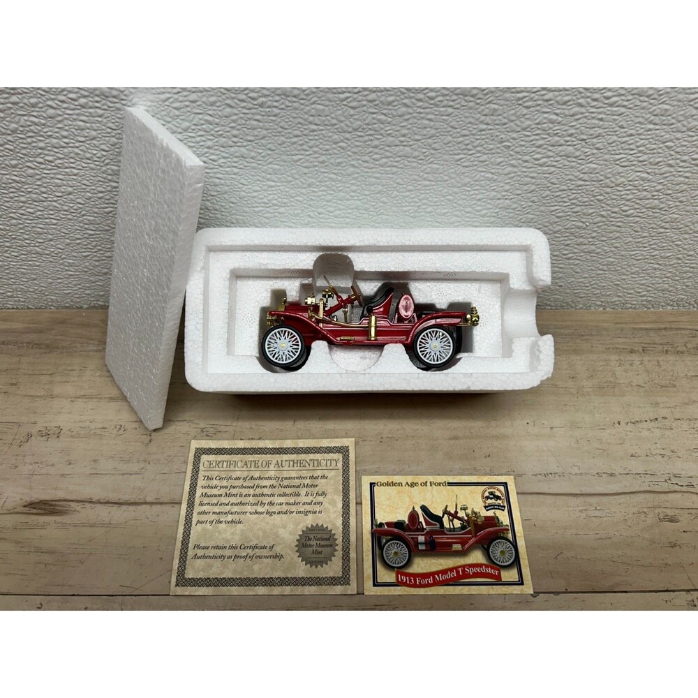 National Motor Museum Mint 1913 Ford Model T Speedster Red Die Cast Scale 1:32